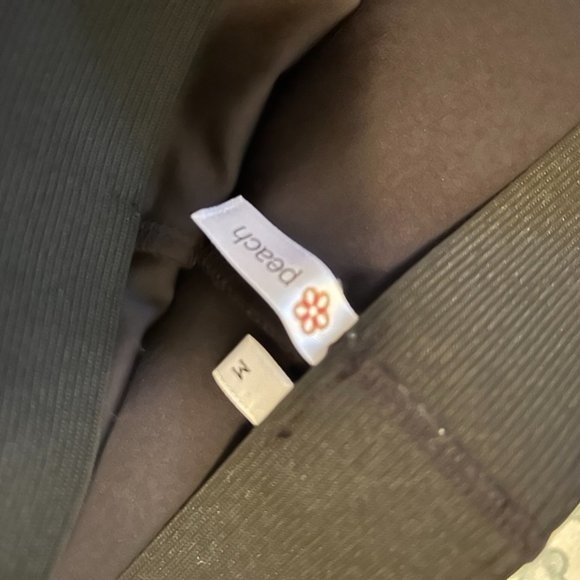 NWOT Peach seamed bootcut yoga pants - Picture 3 of 4